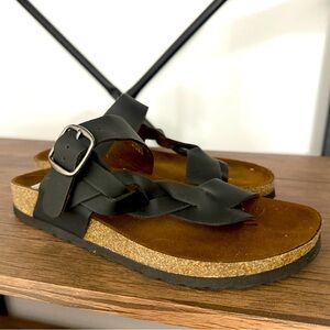 Cliffs by White Mountain Crawford Leather Footbed Sandal in Black